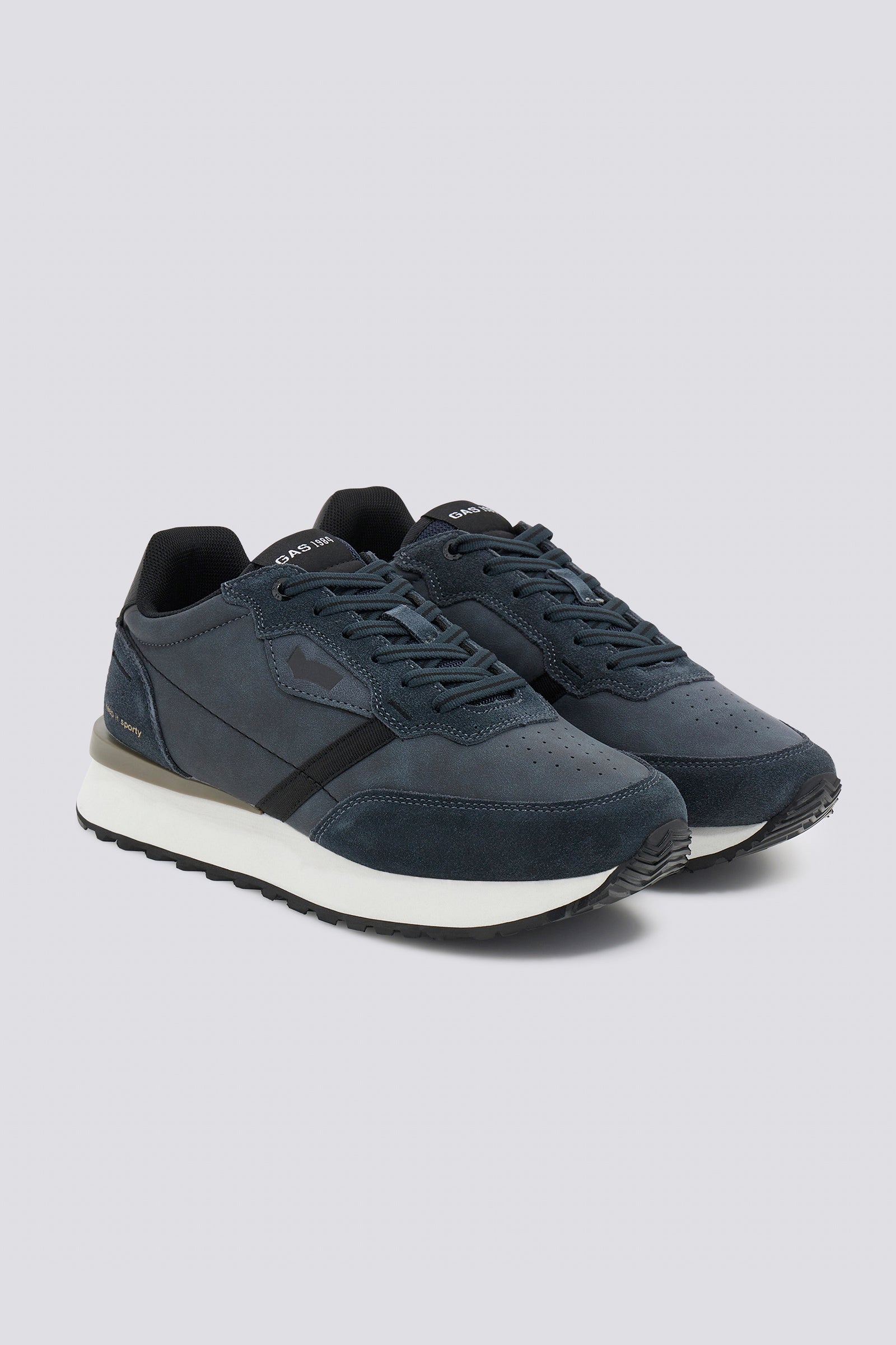 SNEAKERS MONDAY NBX